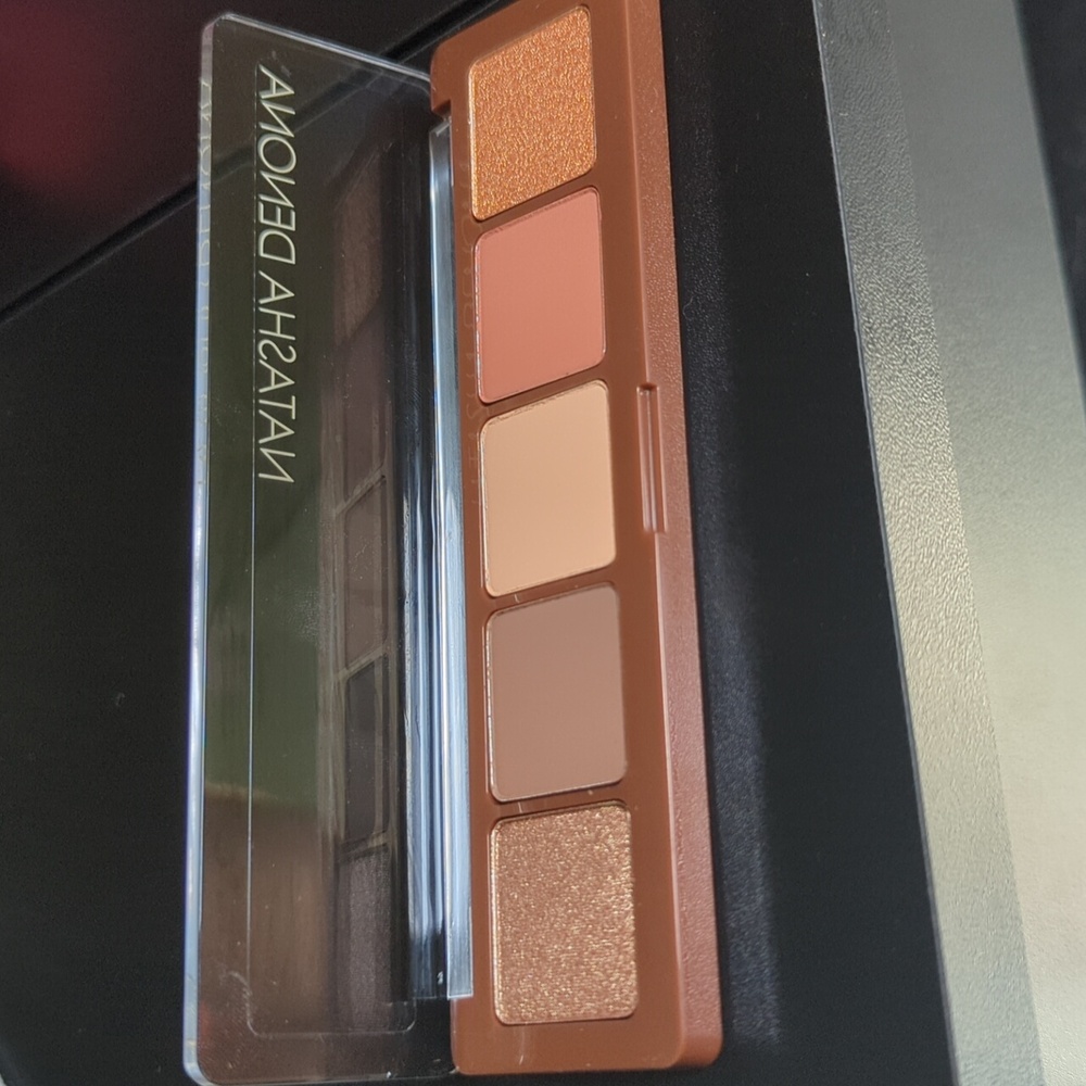💜2/$20💜 Natasha Denona Alloy Palette